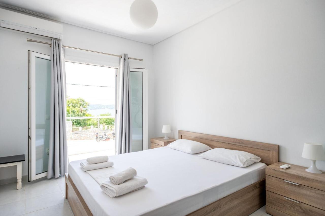 Iridanos Apartments Skiathos-Stadt Exterior foto